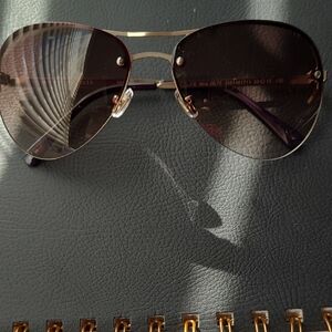 Stylish Gold Aviator Sunglasses